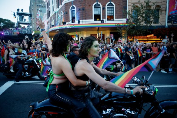 Dykes on Bikes first off the line.