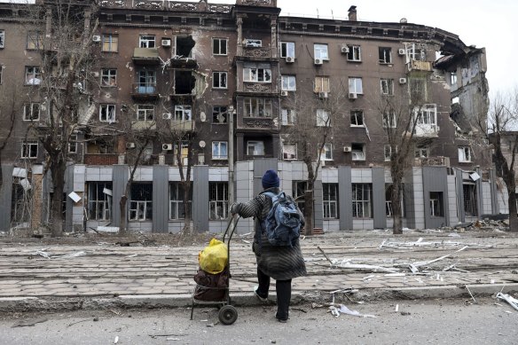 A damaged apartment building near the Illich steelworks in an area of Mariupol controlled by Russian-backed separatists.