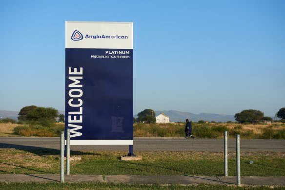 Anglo American’s poor financial condition combined with its high-quality assets has put a spotlight on its back.