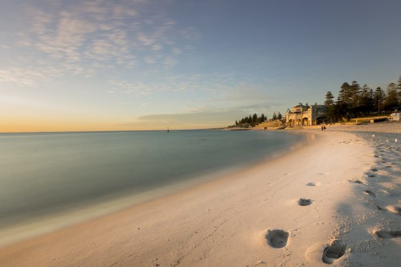 Cottesloe: a stunning Perth beach just 15 minutes from the CBD. 