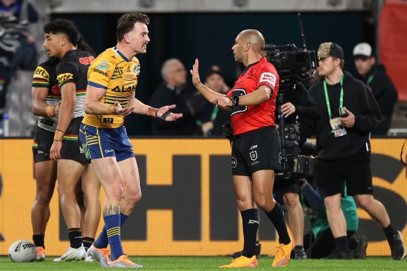 Clinton Gutherson of the Eels appeals to referee Ashley Klein.