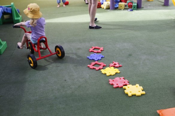Childcare operators say they are facing mounting losses by agreeing to waive gap fees for parents and have called on the federal government to provide more support.