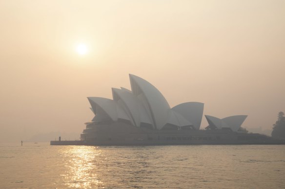 Smoke haze from bushfires blanketed Sydney this week.