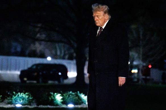 Trump procura aliados para ajudar a reabrir o Estreito de Ormuz, mas ainda não encontrou muitos parceiros dispostos.