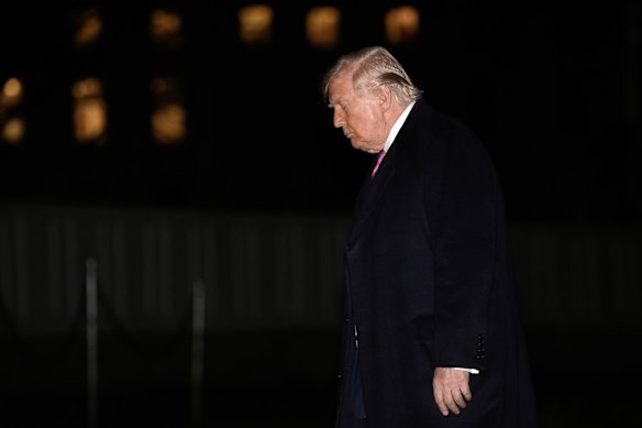 Trump ha delineato un tempo compreso tra quattro e sei settimane per l’inizio dell’operazione militare. La guerra è ormai alla sua quinta settimana.