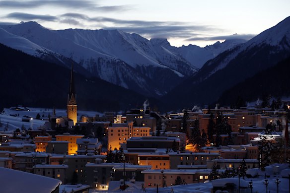 Os ricos e poderosos do mundo reúnem-se anualmente na estação de esqui suíça de Davos.