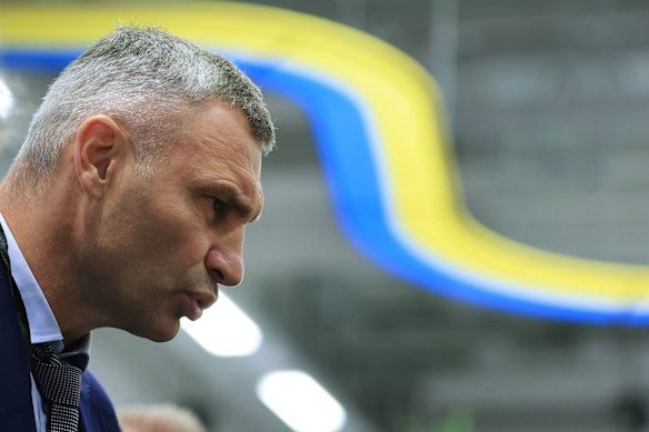 Vitali Klitschko è diventato sindaco di Kiev nel 2014, un anno dopo essersi ritirato dalla boxe.