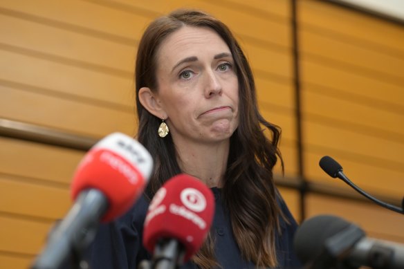 Jacinda Ardern announces her resignation.