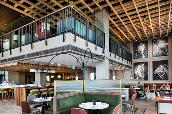 Paddock-to-plate dining and equestrian charm at The Newmarket Room at The William Inglis Hotel.