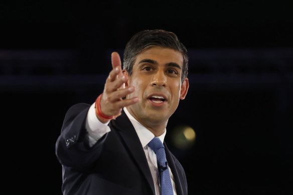 Rishi Sunak won the backing of a key right-wing leadership rival on the weekend.