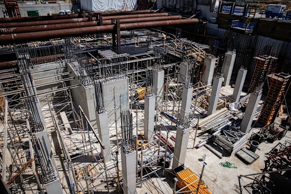 Canteiro de obras da nova extensão do salão de baile da Casa Branca. 
