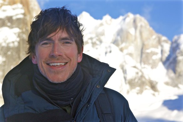 North America with Simon Reeve.
