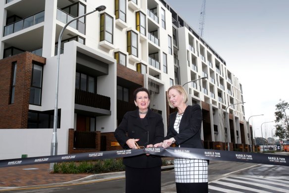 Lord Mayor Clover Moore and then Mirvac boss Susan Lloyd-Hurwitz opening the Harold Park precinct in 2014.