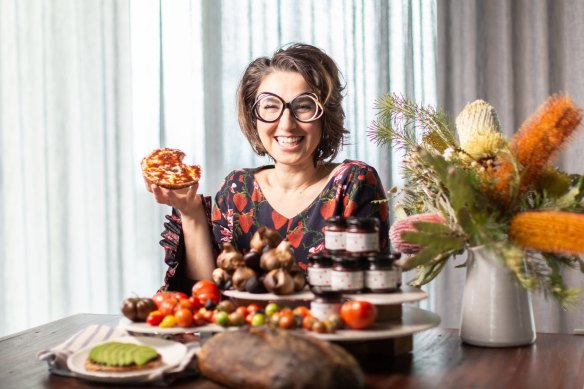 ABC Radio host, author and former Masterchef Alice Zaslavsky sold her Elwood apartment. 