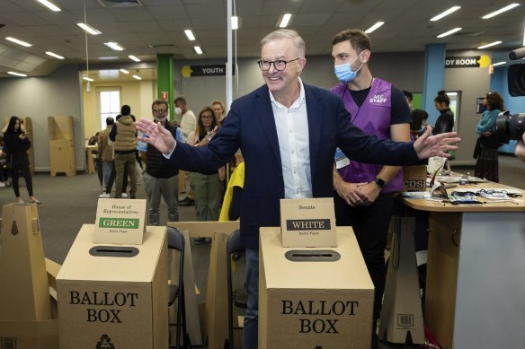 Opposition Leader Anthony Albanese casts his vote in his seat of Grayndler.