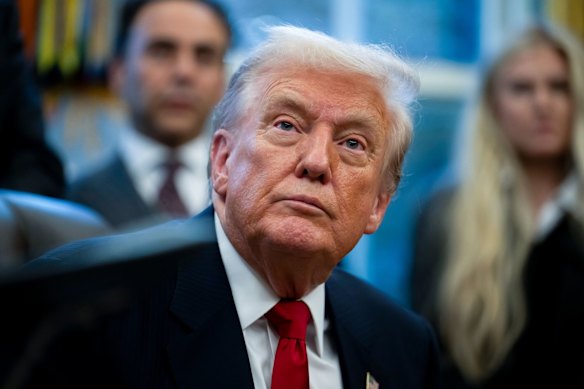 O presidente dos EUA, Donald Trump, impôs sanções às empresas petrolíferas russas no mês passado.