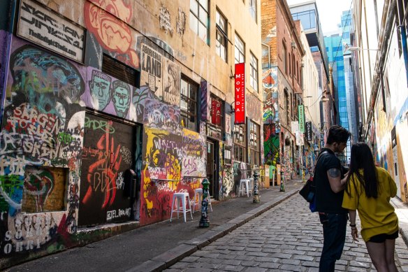 Melbourne’s laneways look cool. 