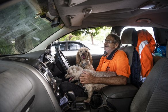  Wisemans Ferry resident Jim Davis with dogs Princes and Patches, is currently living in his car. 