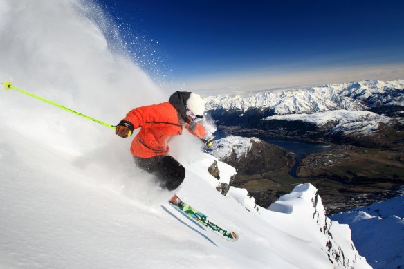 New Zealand's ski fields won't be open to Australians until community transmission of coronavirus has ended. 