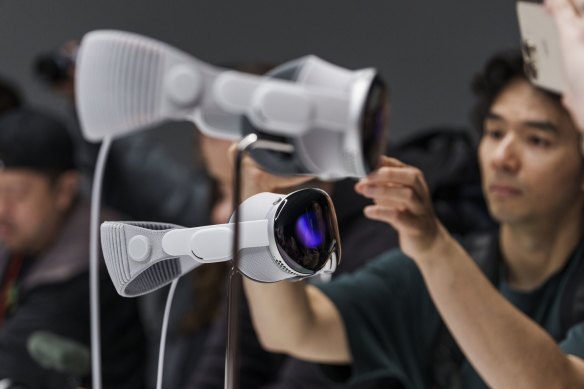 Apple Vision Pro mixed reality headsets.
