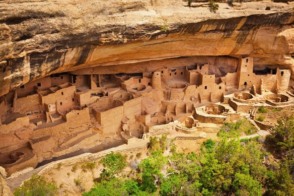 Spectacular cliff dwellings in a sunny national park.