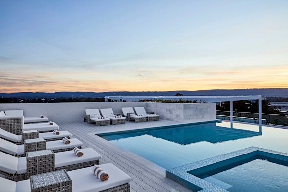 Twilight tones at Theo’s Rooftop Bar and pool, at Astina Suites Penrith.