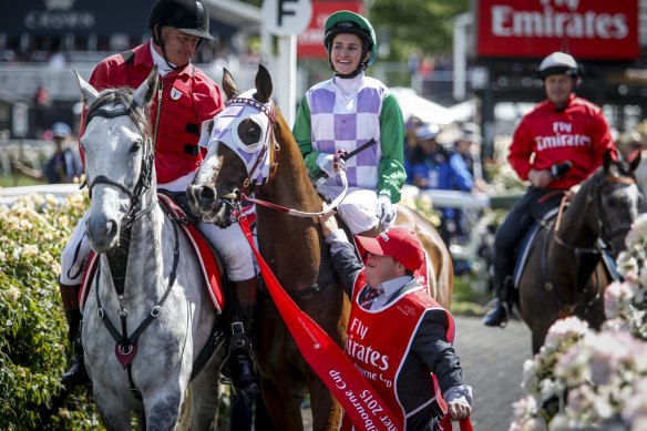 Prince Of Penzance, Michelle Payne with her brother and strapper Stevie gave Australian racing fans something to cheer.