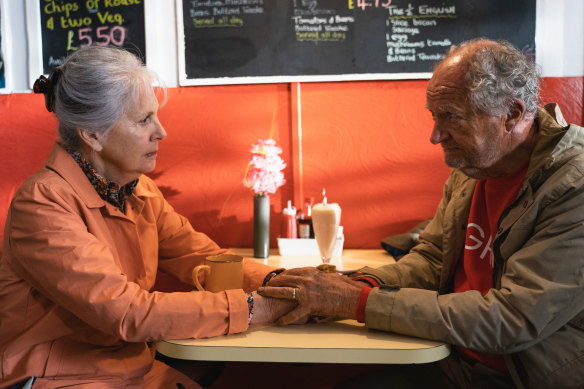 Penelope Wilton and Jim Broadbent as Maureen and Harold Fry.