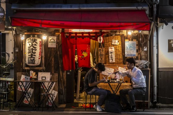 Even during the state of emergency declared around the Tokyo Olympics last year, the onus was on businesses to comply with safety measures, not on police to enforce them. 