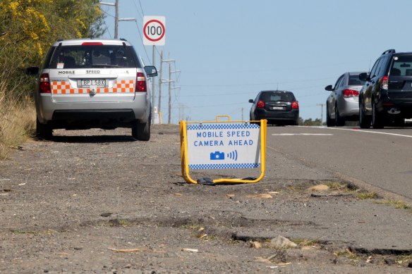 Mobile speed camera vehicles are too small to carry warning signs.