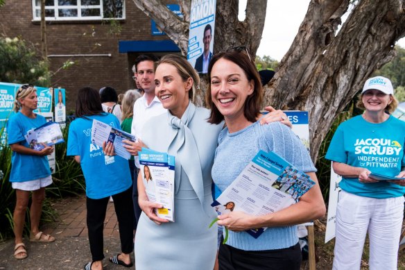 Pittwater teal candidate Jacqui Scruby with federal teal MP for Mackellar, Sophie Scamps, at Warriewood on Saturday. The northern beaches seat is too close to call.