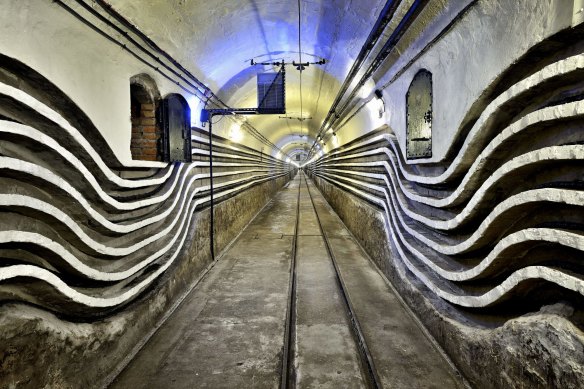 Some 9.6 kilometres of underground tunnels served as living quarters, kitchens and 19 artillery blocks.