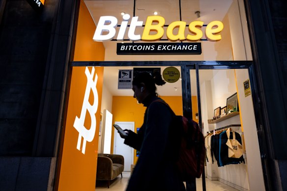BitBase Cryptocurrency Exchang in Barcelona.