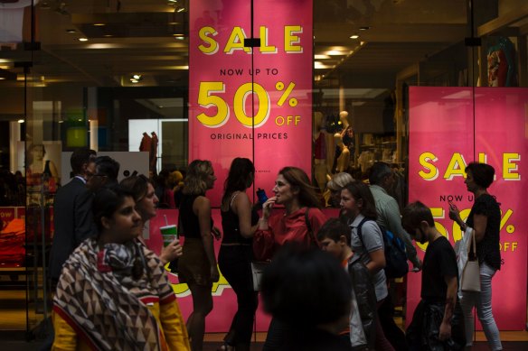 Retail experts expect many Australians will go online to Shein and Temu rather than braving the shops.