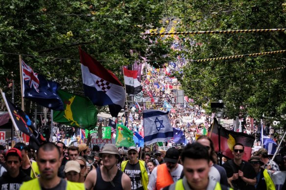 Crowds attending a Eureka freedom rally, Melbourne, on Saturday.