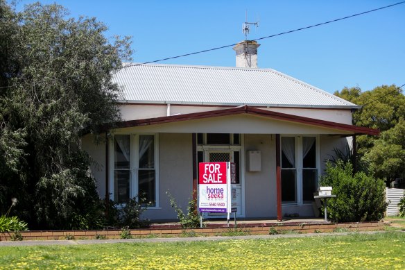 The value of Australian residential property has climbed $1 trillion in five months even as the number of people in work fell.