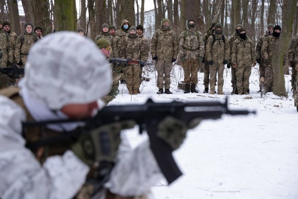 Across Ukraine, thousands of civilians are participating in voluntary groups in preparation for a potential Russian invasion.