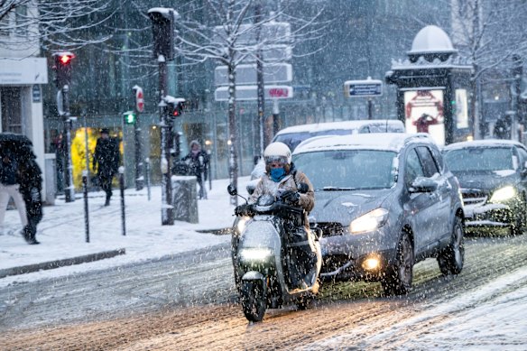 Su alcune strade sono state disposte limitazioni di velocità.