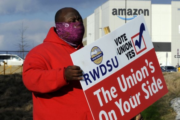 The union push could spread to other parts of Amazon and threaten the company’s profits, which soared 84 per cent last year to $US21 billion. 