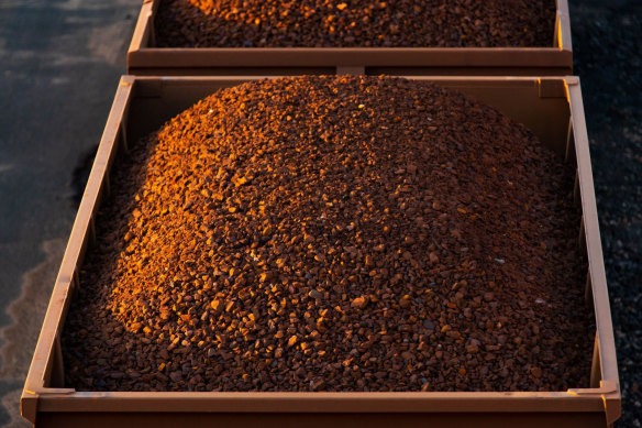 The iron ore price sank after China warned of false price information. 