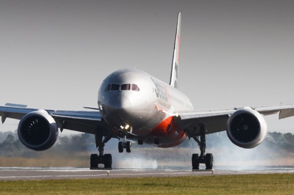 A Jetstar pilot has been suspended after traces of drugs were allegedly found on his luggage at Melbourne Airport.