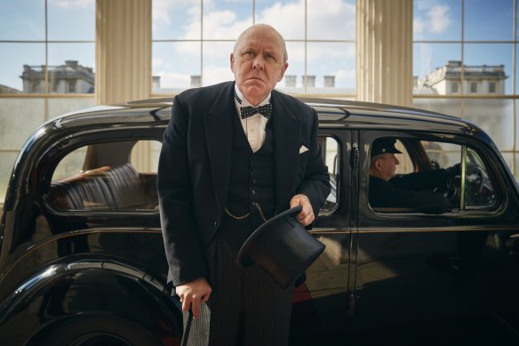 John Lithgow as Winston Churchill in The Crown. 