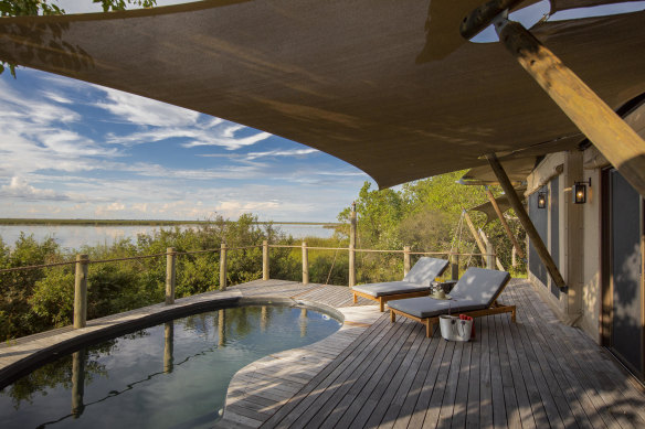 A private pool at DumaTau.