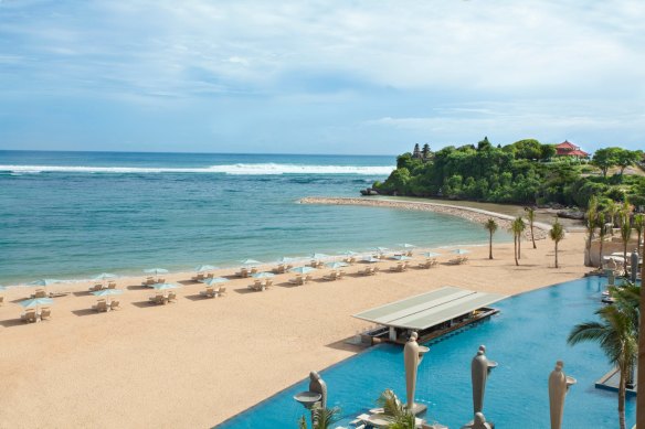 Peace and quiet on Nusa Dua’s uncrowded beaches.