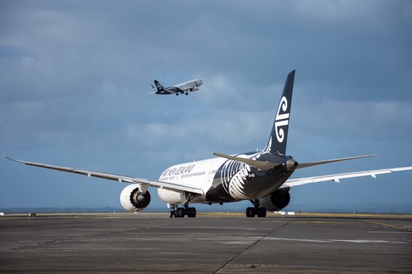 Air New Zealand flies Boeing 787 Dreamliners non-stop between Auckland and New York.