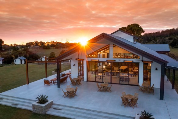 The Paddock restaurant at Beechmont Estate.