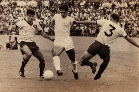 Australian soccer great Johnny Warren (left) benefited from Dr Tooth's surgical skills.