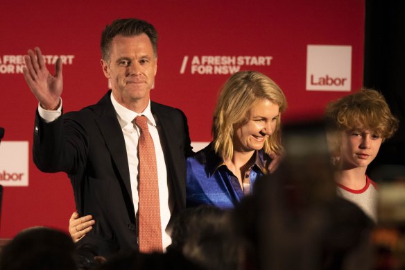 Labor leader Chris Minns and his wife, Anna, at a reception at the Novotel Hotel in Brighton-Le-Sands last night.