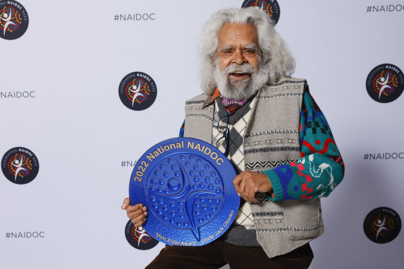 Uncle Jack Charles was honoured for his work as an actor and an advocate for First Nations prisoners at the 2022 National NAIDOC Week Awards.