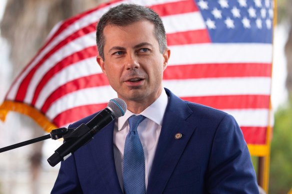 US Secretary of Transportation Pete Buttigieg has backed Kamala Harris. .